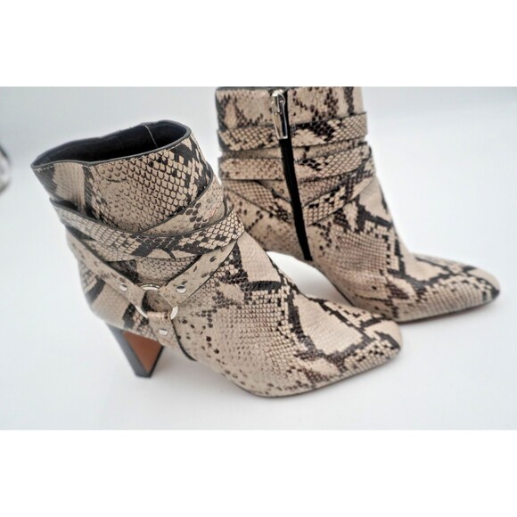 Vince Camuto Sestina Snakeskin Embossed Ankle Booties Wrap Around Harness Sz 8 M - Picture 14 of 16